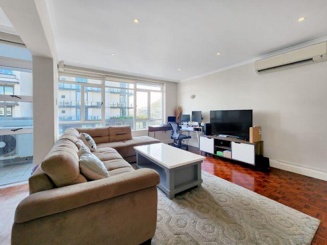 To Let 2 Bedroom Property for Rent in Sea Point Western Cape